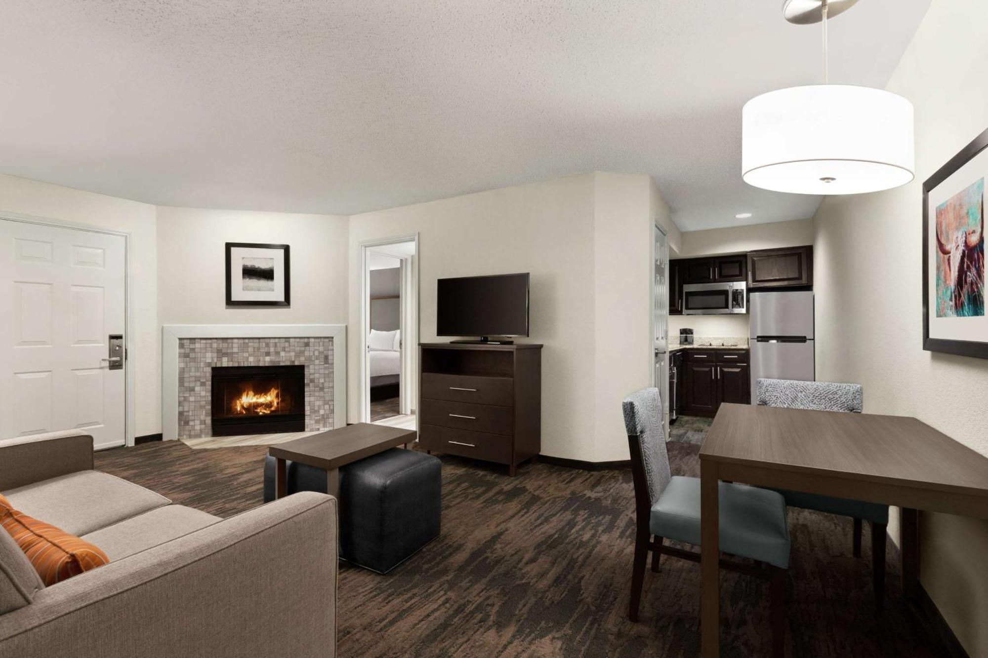 Addison Suites Buitenkant foto
